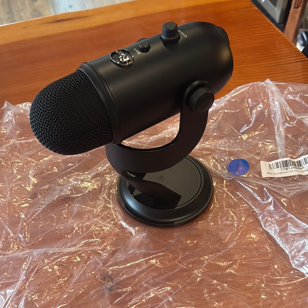 Logitech blue yeti USB Microphone